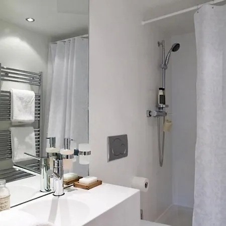 Visionapartments Binzmuehlestrasse 48 - Contactless Check-in Apartman *